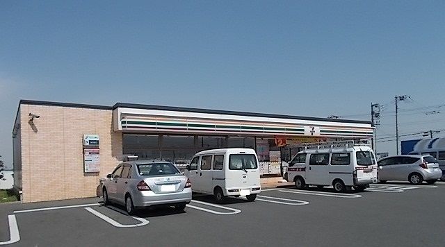近くのセブンイレブンまで1,400m(徒歩18分)