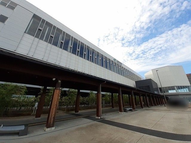 近くの上越妙高駅まで500m(徒歩7分)