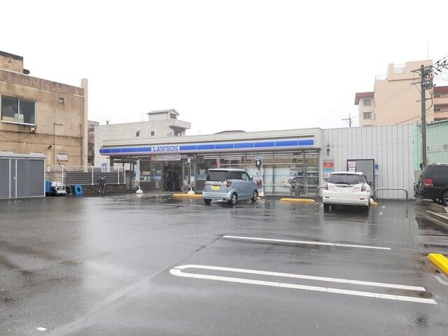 近くのローソン福岡長尾5丁目店まで750m（徒歩10分）