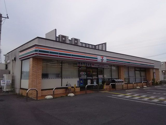 近くのセブンイレブン野洲中主店まで848m（徒歩11分）