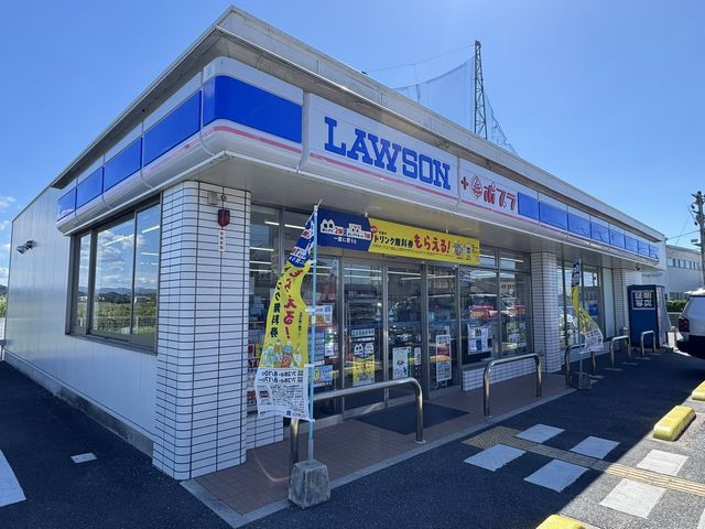 近くのローソン 米子警察署通り店まで500m(徒歩7分)