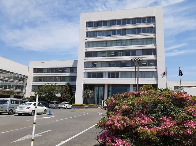 近くの銚子市役所まで1,400m（徒歩18分）