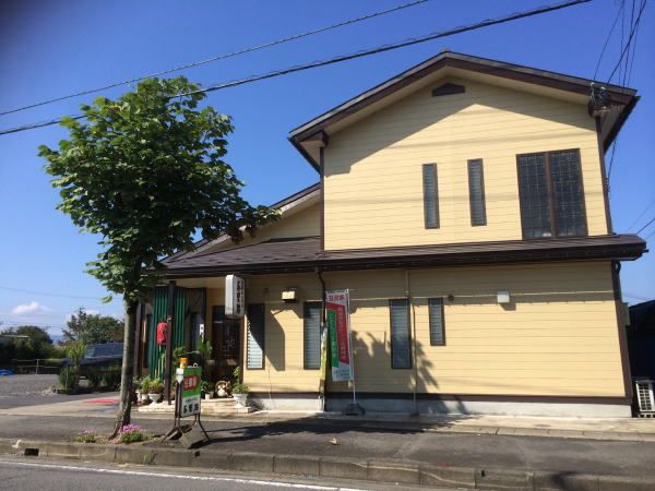 近くの飲食店まで450m（徒歩6分）