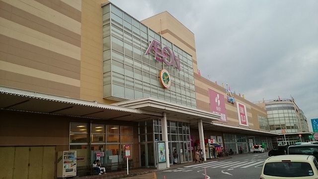 近くのイオン南風原店まで3,200m(徒歩40分)