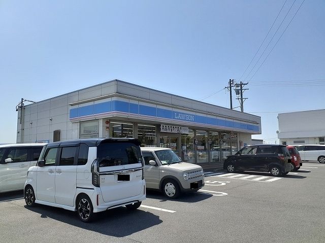 近くのローソン鈴鹿算所店まで120m（徒歩2分）