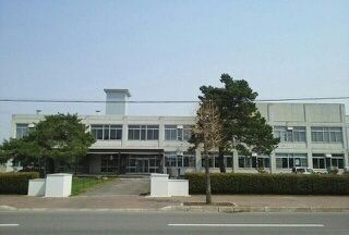 近くの旭川市東旭川支所まで450m(徒歩6分)