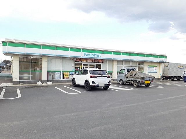 近くのファミマ　さいたま宮前IC店まで270m（徒歩4分）