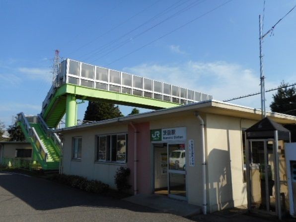 近くの駅まで100m（徒歩2分）