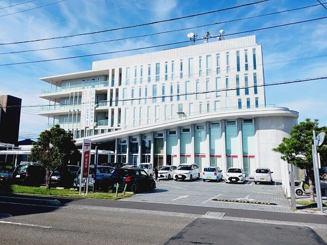 近くの伊予市役所様まで550m（徒歩7分）