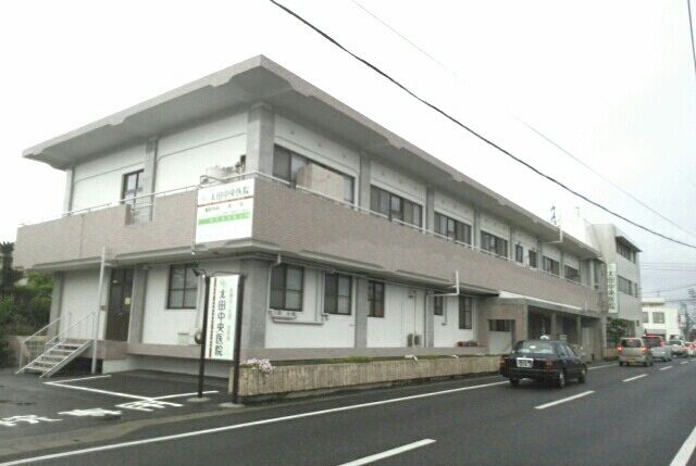 近くの太田中央医院さんまで1,100m（徒歩14分）