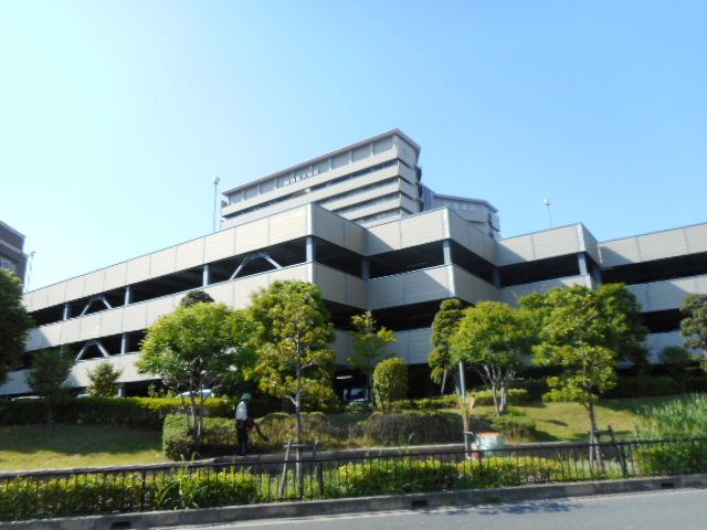 近くの関西医科大学付属病院様まで650m（徒歩9分）
