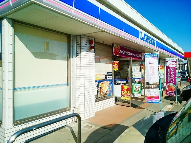 近くのローソン 木曽川内割田店まで350m(徒歩5分)