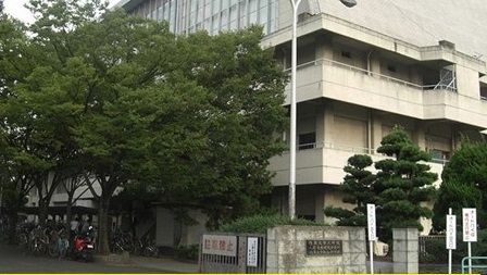 近くの徳島大学　常三島キャンパスまで750m（徒歩10分）