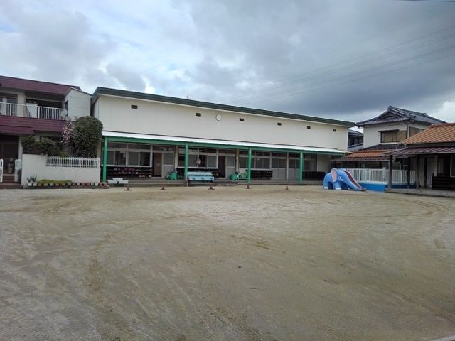 近くの若竹幼稚園まで150m（徒歩2分）