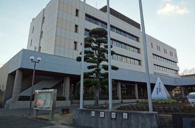 近くの鹿島市役所まで2,100m(徒歩27分)