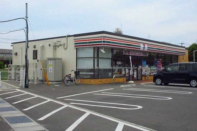 近くのセブンイレブン鹿島浜店まで500m(徒歩7分)