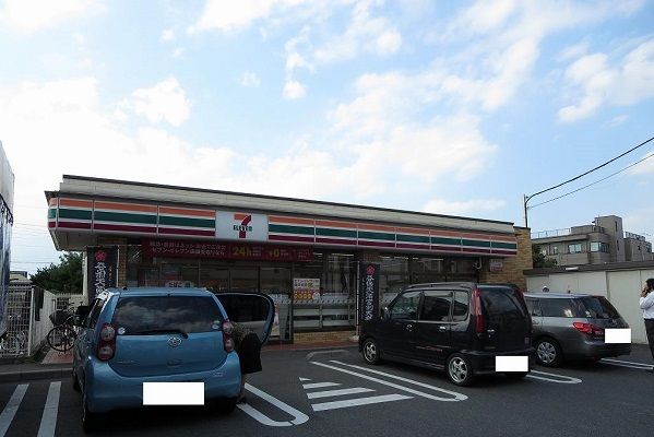 近くのセブンイレブンまで400m（徒歩5分）