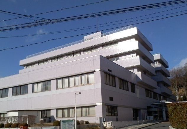 近くの病院まで1,300m（徒歩17分）