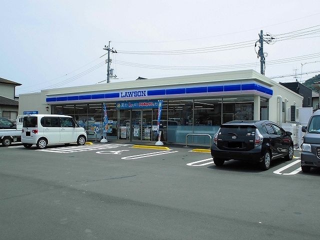 近くのローソン笠岡美の浜店まで600m（徒歩8分）