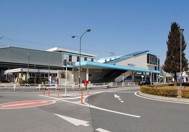 近くの白岡駅まで570m(徒歩8分)
