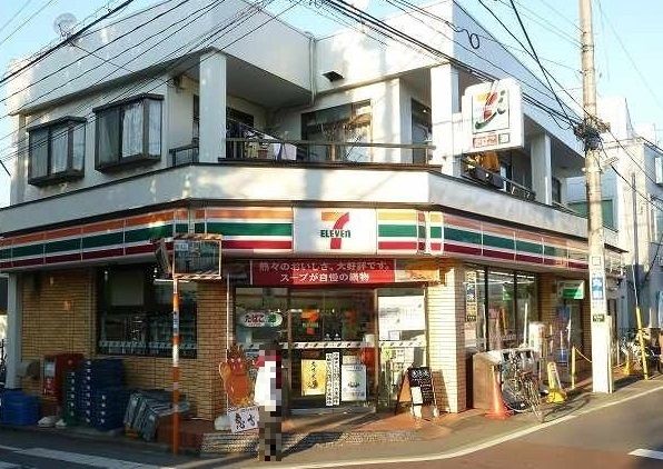 近くのセブン-イレブン 所沢航空公園まで500m（徒歩7分）
