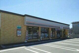 近くのセブンイレブン旭川東警察署前まで650m（徒歩9分）