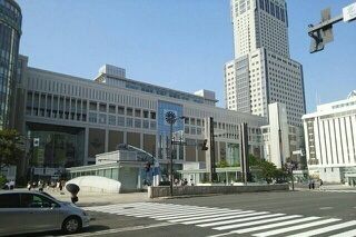 近くのJRタワーまで970m(徒歩13分)