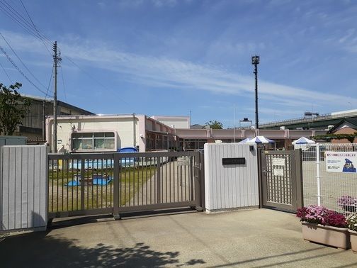 近くの小牧市立 北里保育園まで550m(徒歩7分)