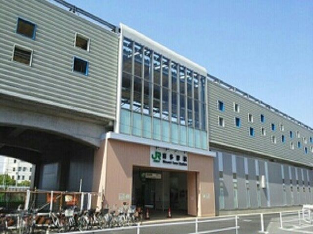 近くの南多摩駅まで830m（徒歩11分）