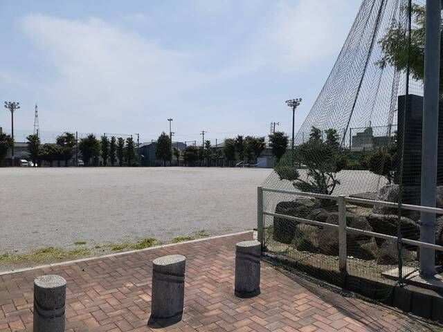 近くの条里公園まで180m（徒歩3分）