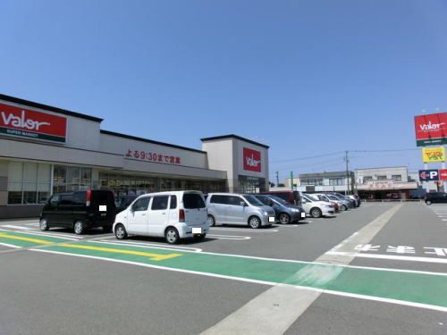 近くのバロー 森田店まで800m(徒歩10分)