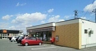 近くのセブンイレブン神楽10丁目店まで350m(徒歩5分)