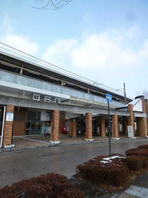 近くの堅田駅まで1,300m（徒歩17分）