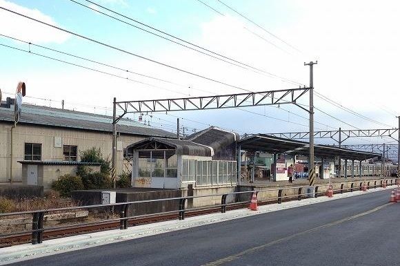 近くの駅まで400m（徒歩5分）