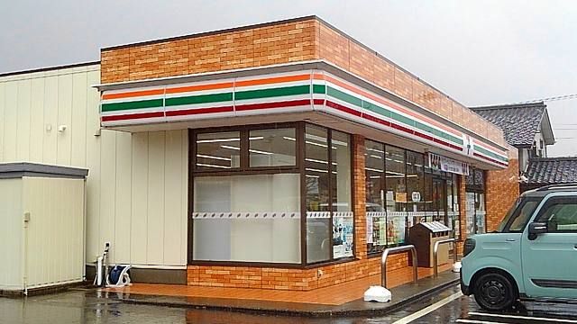 近くのセブンイレブン青海八久保店まで450m(徒歩6分)