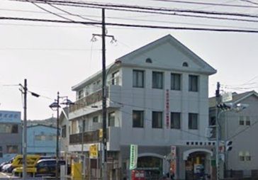 近くの横須賀池上郵便局まで461m（徒歩6分）