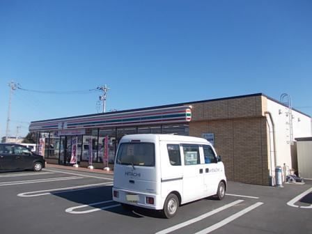 近くのセブンイレブンまで550m（徒歩7分）
