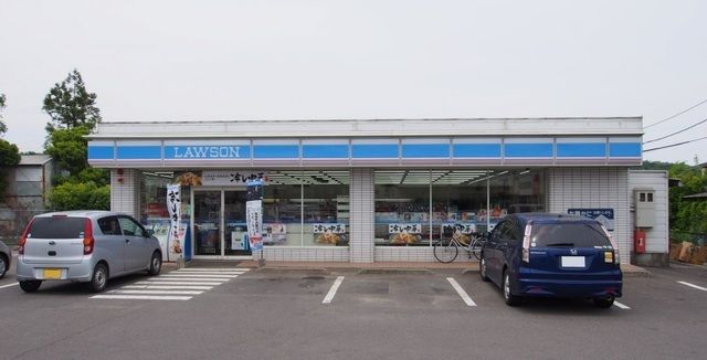 近くのコンビニまで500m（徒歩7分）