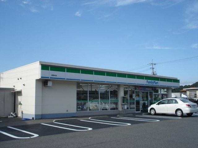 近くのファミリーマート倉敷林店まで290m（徒歩4分）