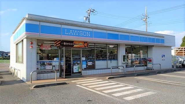 近くのローソン東吉田店まで750m（徒歩10分）