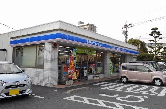 近くのローソンまで650m（徒歩9分）