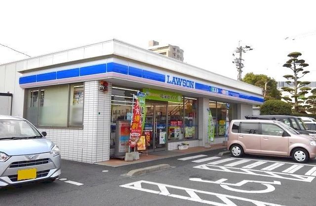 近くのローソンまで650m（徒歩9分）