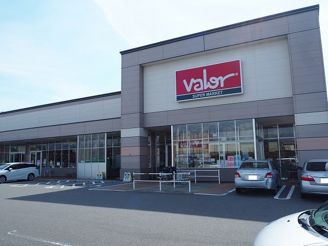 近くのバロー清水町店まで900m（徒歩12分）