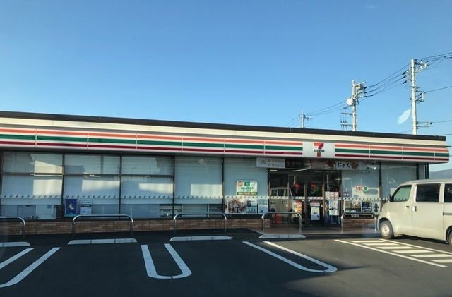 近くのセブンイレブン 三島八反畑店まで190m(徒歩3分)
