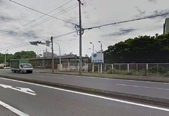近くの施設まで1,200m（徒歩15分）