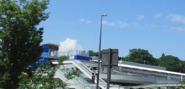 近くのセブンイレブンまで810m(徒歩11分)