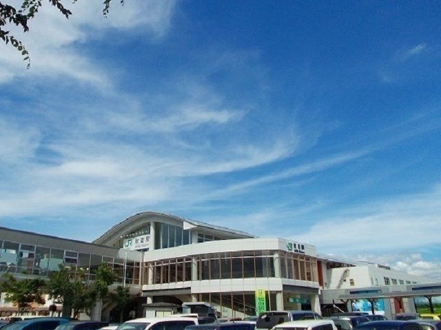 近くの秋田駅まで2,100m（徒歩27分）