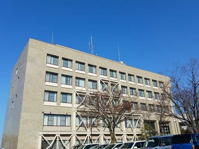 近くの市役所まで1,400m(徒歩18分)