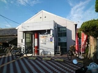 近くの郵便局まで600m（徒歩8分）