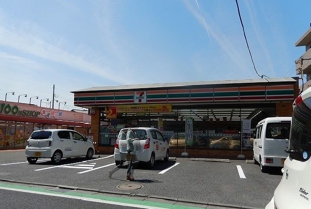 近くのセブンイレブンまで250m(徒歩4分)